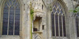 These French churches have pulpits – on the outside!