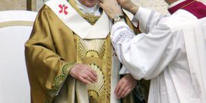 Le pallium, cette écharpe que Léon XIV va recevoir lors de sa messe d’installation