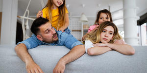 Contarle a tus hijos lo que sientes es abrir el interior 