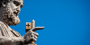 Pourquoi saint Pierre est-il représenté avec des clefs ?