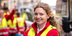 Aliénor, secouriste bénévole, veillait sur les pèlerins de Chartres
