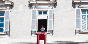 Leo XIV to move into the attic rather than the papal apartment?