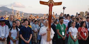 [REPORTAGE] Jubilé : à Tor Vergata, la jeunesse catholique se tourne vers Dieu derrière son pape
