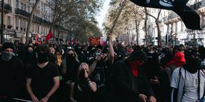 Allons-nous vers une désagrégation sociale et civique ?