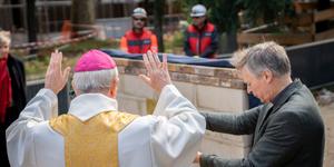 [REPORTAGE] À Paris, un chantier inédit transforme un monastère en hameau de solidarité