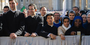 Plus de catholiques, vocations en berne, présence missionnaire… Comment va l’Église en 2025 ?