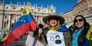 Con tus santos, querida Venezuela, “tu oscuridad se volverá mediodía”