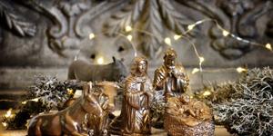 Crèches de Noël : la percée réussie des créateurs contemporains