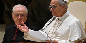 Pope starts Vatican II series with document on Scripture