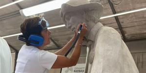 Para la Sagrada Familia, Béatrice Bizot esculpe un san Roque