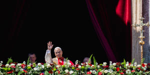 What happened when Pope Leo spoke in 10 languages!