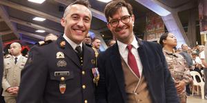 Un bombero recupera la fe gracias al hombre al que salvó