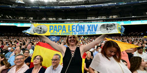From Mary’s cathedral to soccer “cathedral”: Leo wins Spain