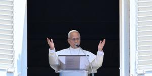 Anioł Pański z Leonem XIV: „Miłość jest również stratą”