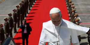 Yes, even popes have flight delays; remembering JPII’s emergency