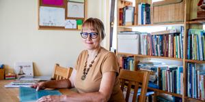 “Če šola prevzame vse pore družinskega življenja, smo starši samo še otrokovi mentorji”