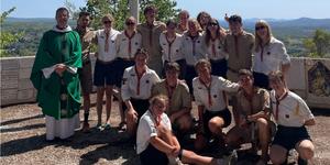 Les scouts au secours de Cotignac : “On se met au service là où il y a besoin de nous”