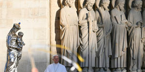 Pope on liturgy: Put communion with Peter over personal preferences