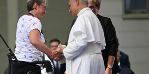 [EN IMAGES] L’émouvante rencontre de Léon XIV avec les malades de Lourdes