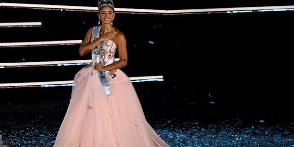 Zdobyła koronę Miss Świata. Pierwsze słowa skierowała do Boga