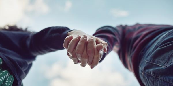 Kaj je “situationship” in zakaj je tako pogost?