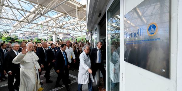 L’opération de Léon XIV a révélé l’existence d’un cancer