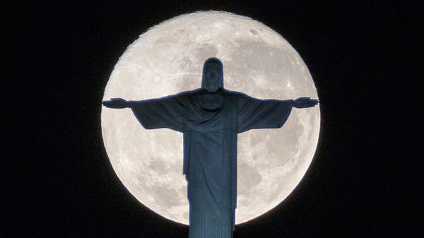 MOON,CHRIST THE REDEEMER
