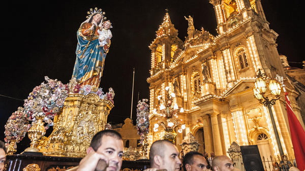 PROCESSION,MALTA,MARY