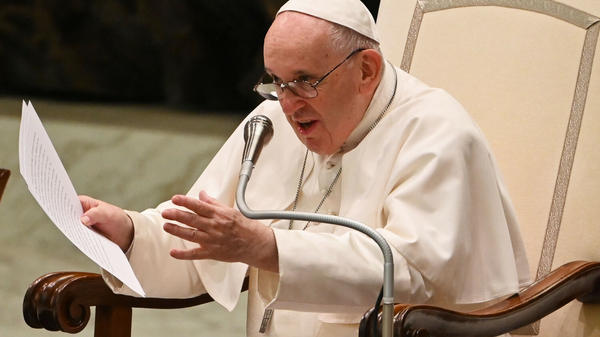 PAPIEŻ FRANCISZEK