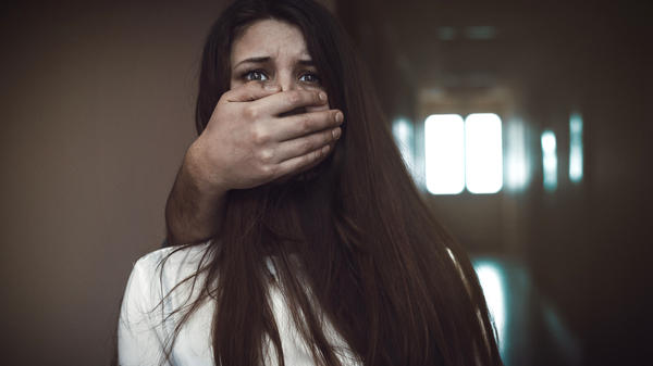 AGGRESSIONE DONNA