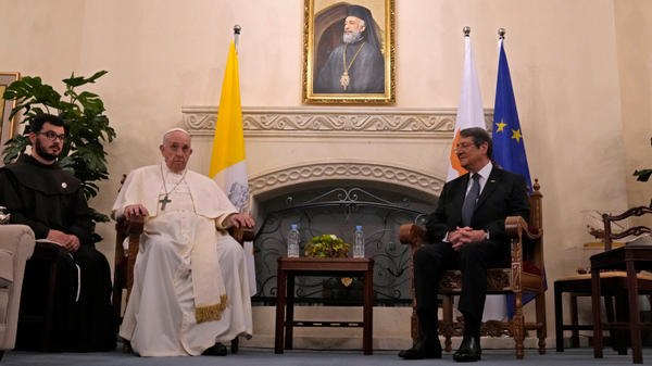 POPE-CYPRUS-GREECE-AFP