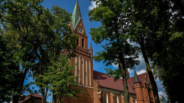 Bazylika Narodzenia Najświętszej Maryi Panny z XV wieku w Gietrzwałdzie