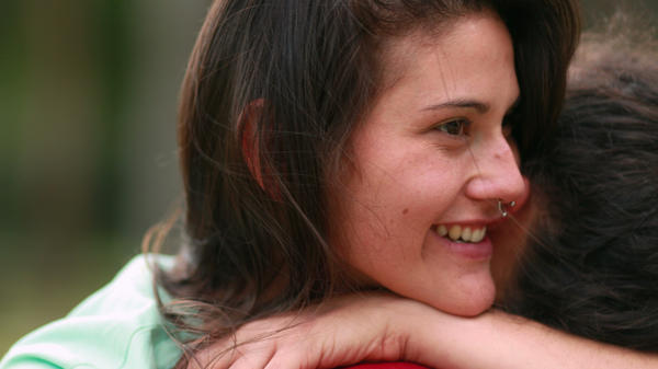 DONNA, SORRISO, ABBRACCIO