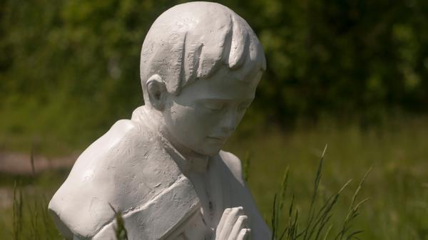 statue francisco marto