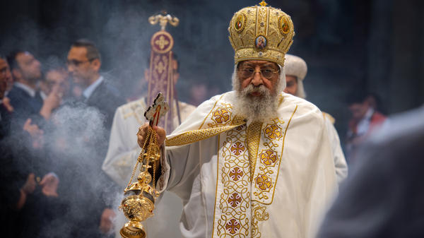 Pope-Tawadros-II-of-Alexandria-celebrates-a-mass-in-the-Basilica-of-St.-John-Lateran-in-Rome