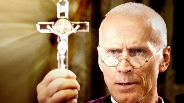 Primera película sobre exorcismos aprobada por la asociación internacional de exorcistas libera nos de goya producciones