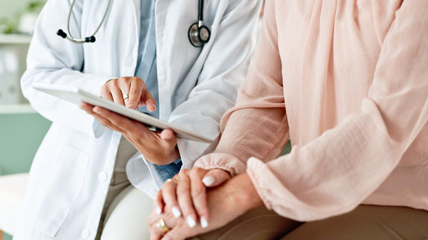 hospital-doctor-patient-