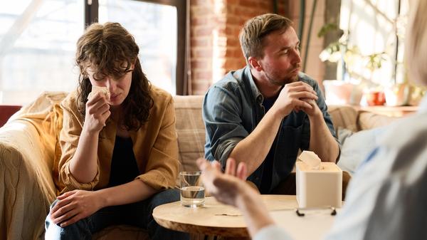 sad-couple-infidelity