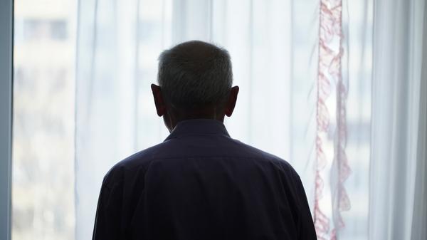 vieux-fenetre-mort-shutterstock