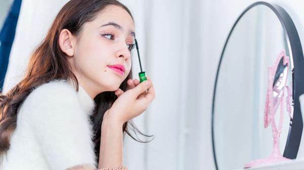 niña - maquillaje