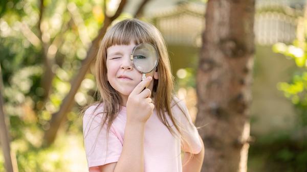 child-investigation-science-faith