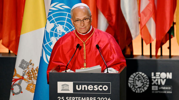 Pope Leo XIV delivers a speech during a visit at the UNESCO headquarters, in Paris on September 25, 2026