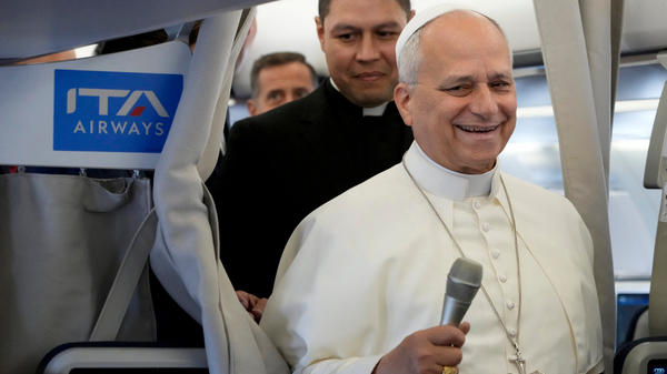 Pope Leo XIV Pope Leo XIV holds a press briefing in the papal flight from Rome to Paris on September 25, 2026