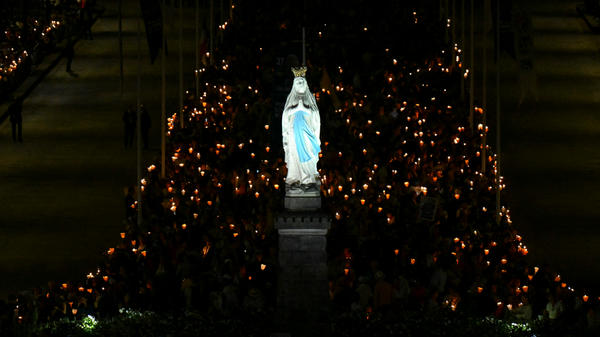 faithfuls-hold-candles-virgin-mary-statue-basilica-holy-rosary-pope-leo-xiv-lourdes-france-september-27-2026