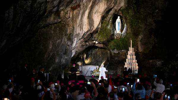 pope-leo-xiv-arrives-prayer-grotto-massabielle-sanctuary-our-lady-lourdes-france-september-26-2026