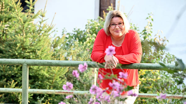 Nina Mav Hrovat