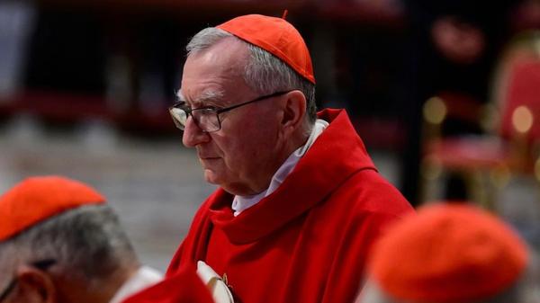 Le cardinal secrétaire d’État Pietro Parolin s’est opposé, dans la soirée du 9 octobre 2026, à la mise en scène de la mort que constituerait la diffusion en direct de l’exécution de Nidal Hasan, condamné à la peine capitale aux États-Unis.