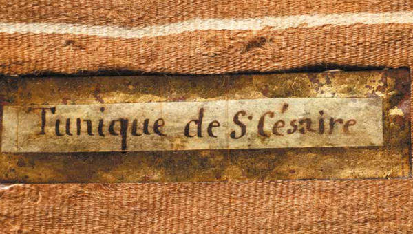 Tunique de Saint Césaire