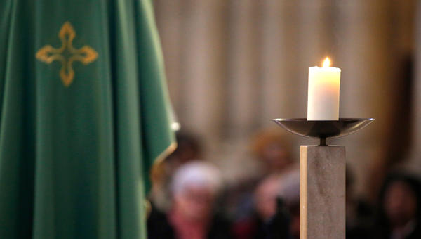 sacerdote casulla