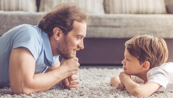 PERE AVEC SON FILS